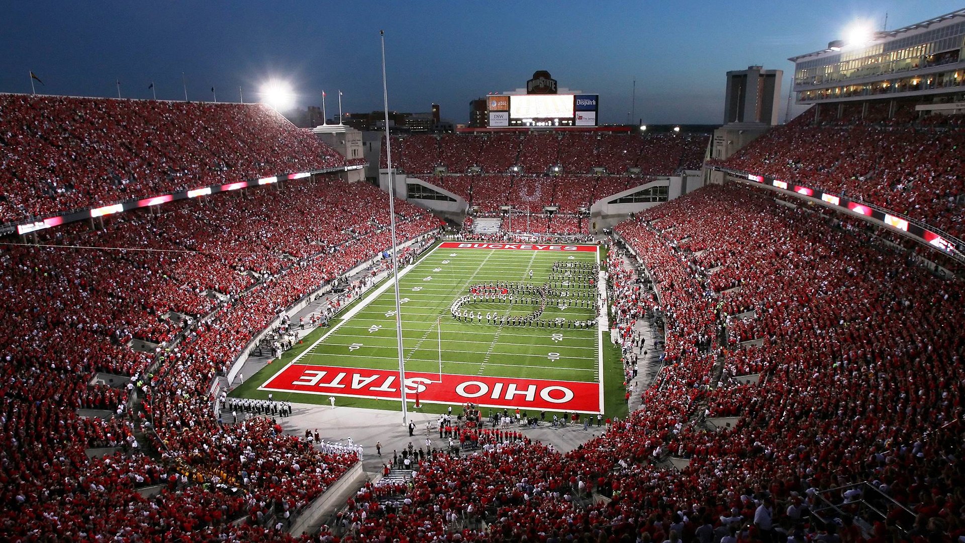 “足球+文化+科技”新模式带动行业跨界融合,行业未来可期,和足球相关的产业